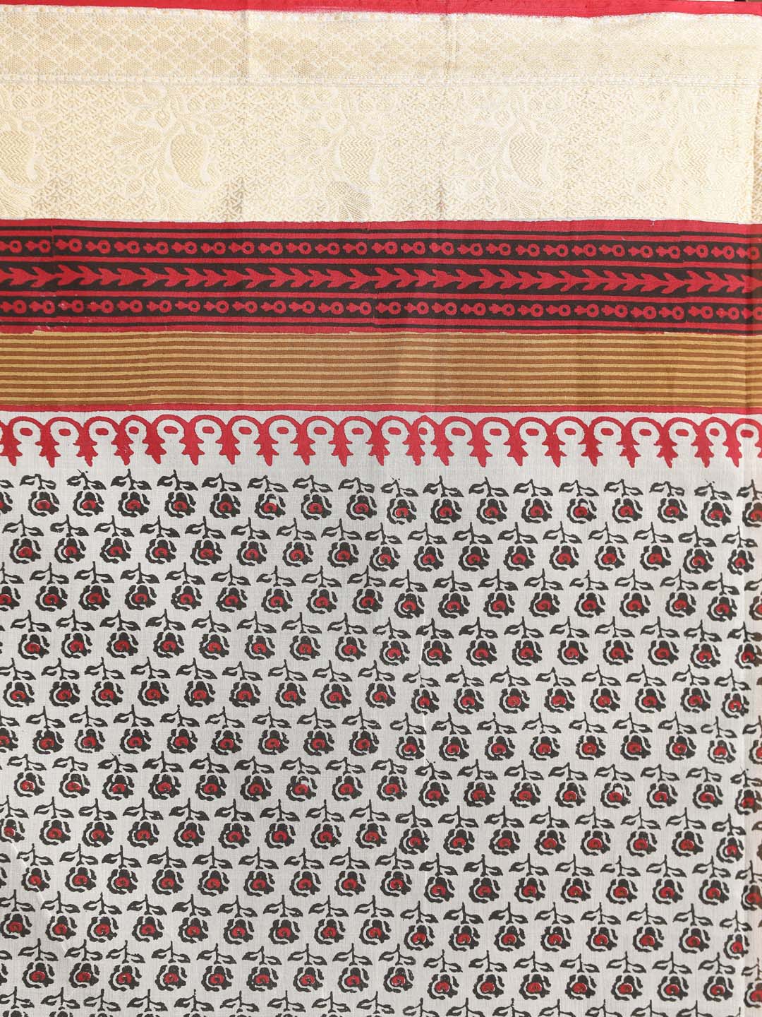 Indethnic Printed Cotton Blend Saree in Maroon - Saree Detail View