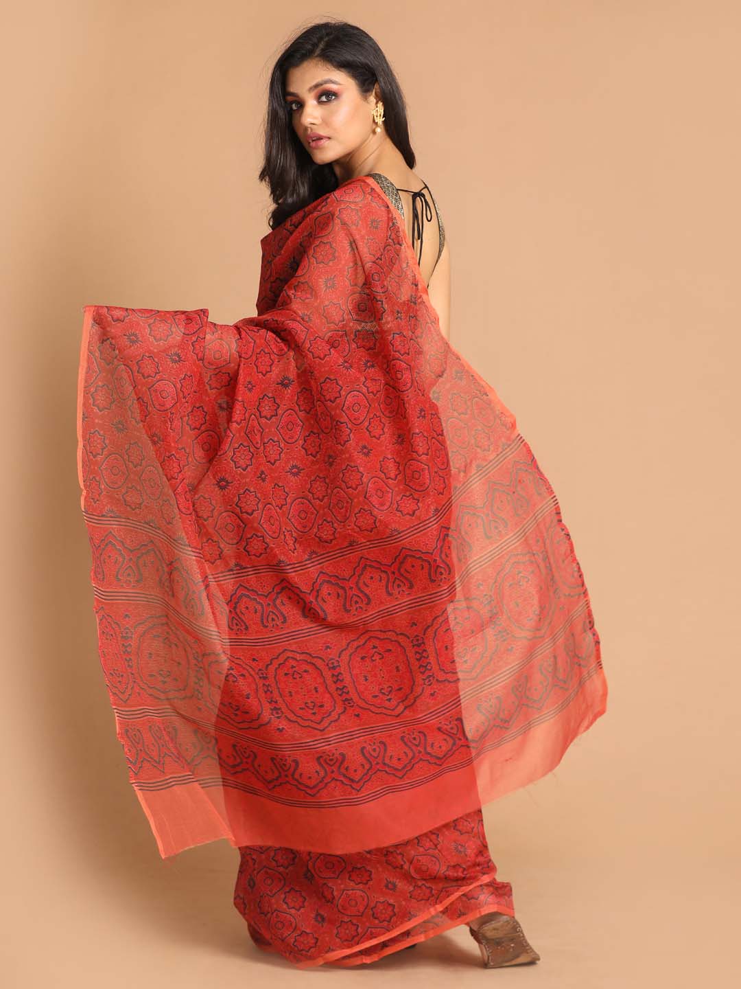 Indethnic Printed Cotton Blend Saree in Rust - View 3