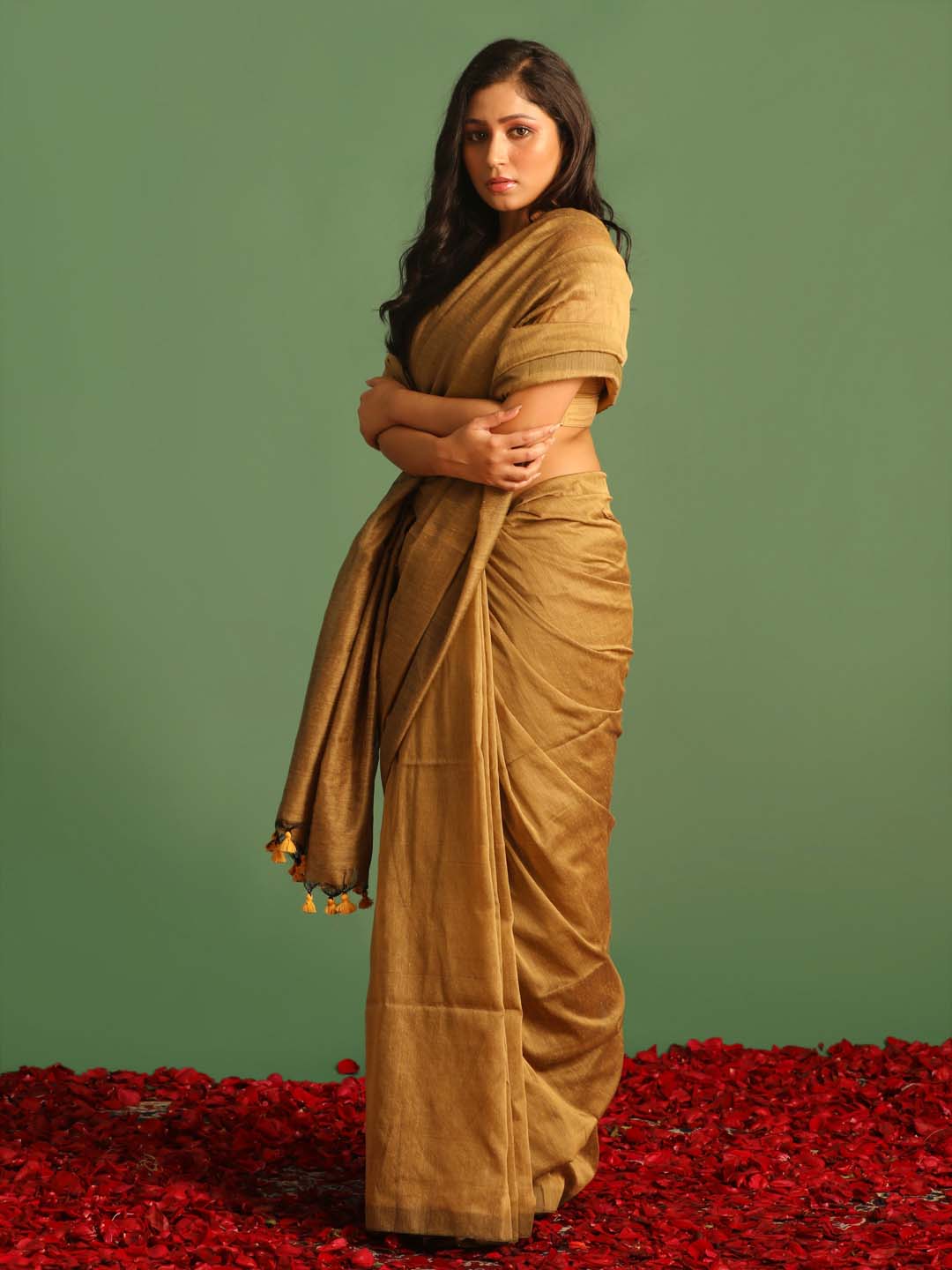 Indethnic Beige Cotton Blend Solid Design Sarees - View 2