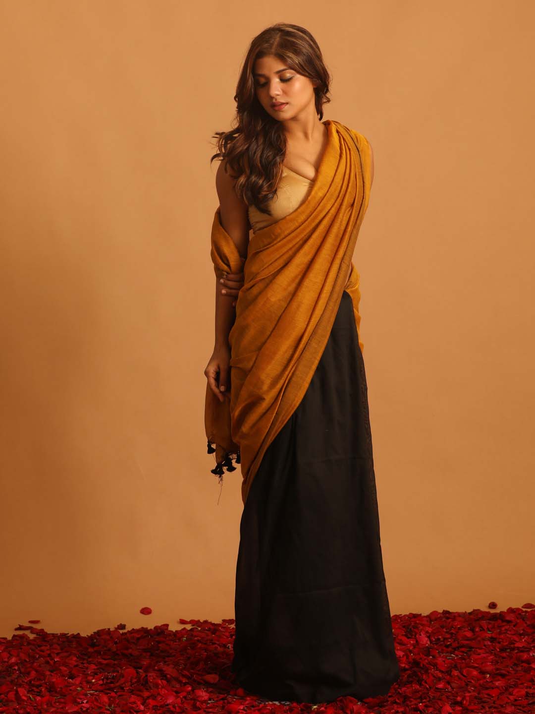 Indethnic Rust & Purple Cotton Blend Solid Design Sarees - View 2