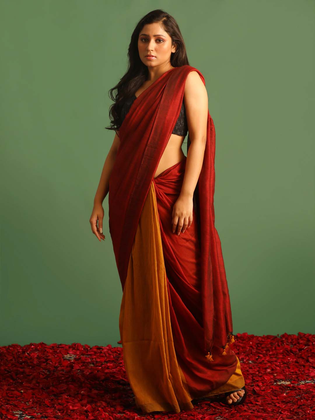 Indethnic Red & Beige Cotton Blend Solid Design Sarees - View 1