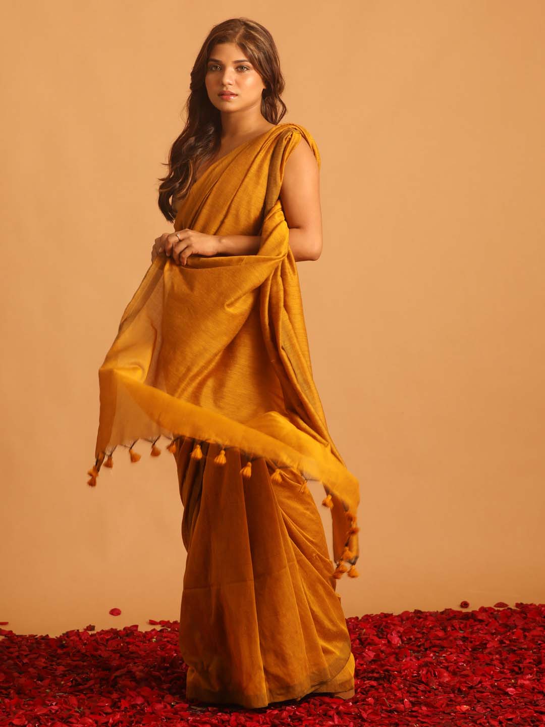 Indethnic Yellow Cotton Blend Solid Design Sarees - View 2