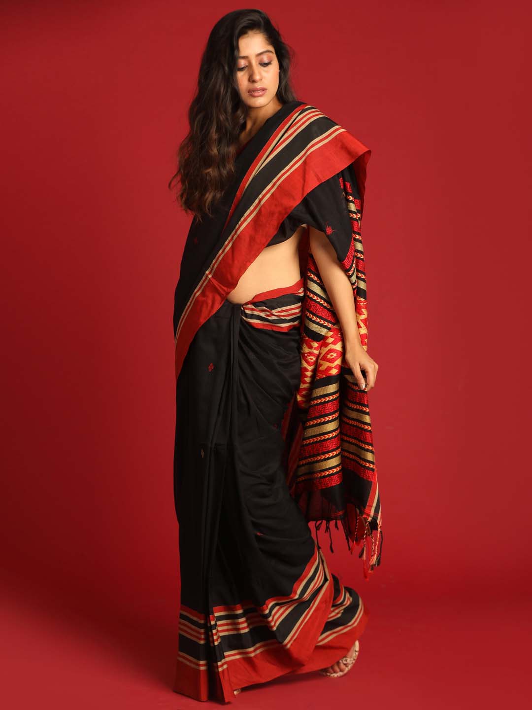 Indethnic Black Pure Cotton Ethnic Motifs Design Jamdani - View 2