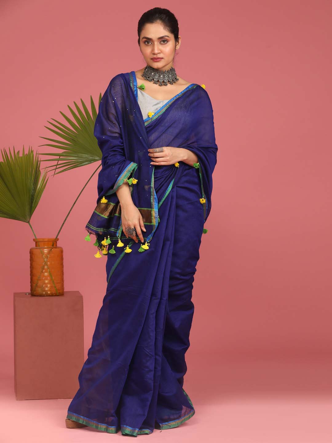 Indethnic Maroon and Green Solid Colour Blocked Saree with Tassles - View 1