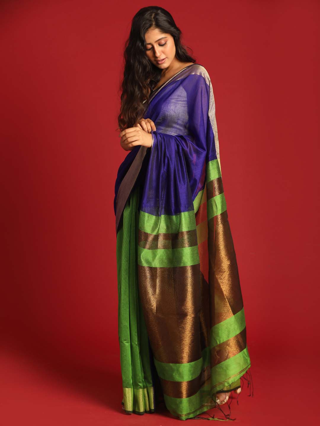 Indethnic Green Cotton Blend Colour Blocked Design Jamdani - View 2