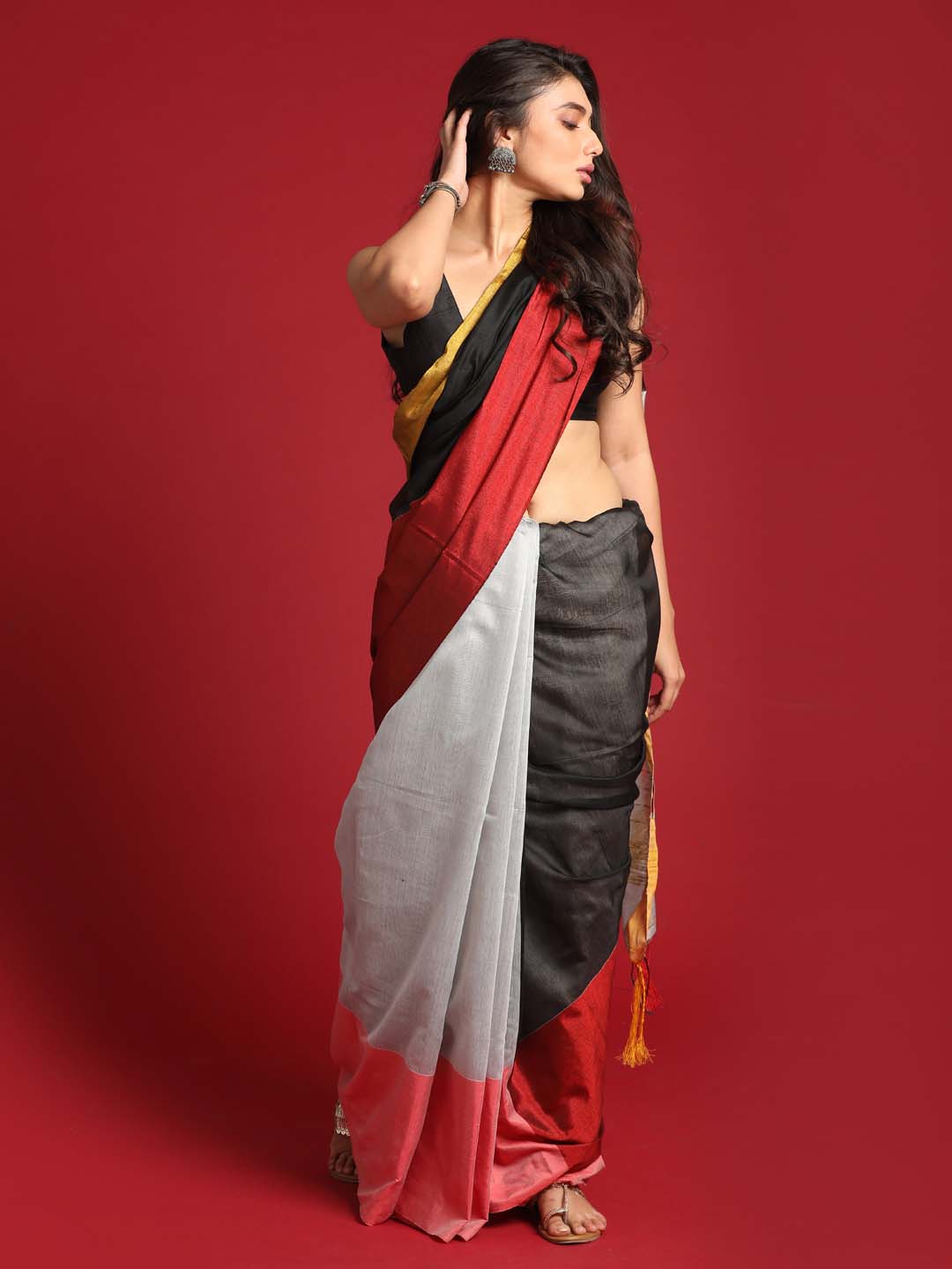 Indethnic Grey, Black and Red Solid Colour Blocked Saree - View 1