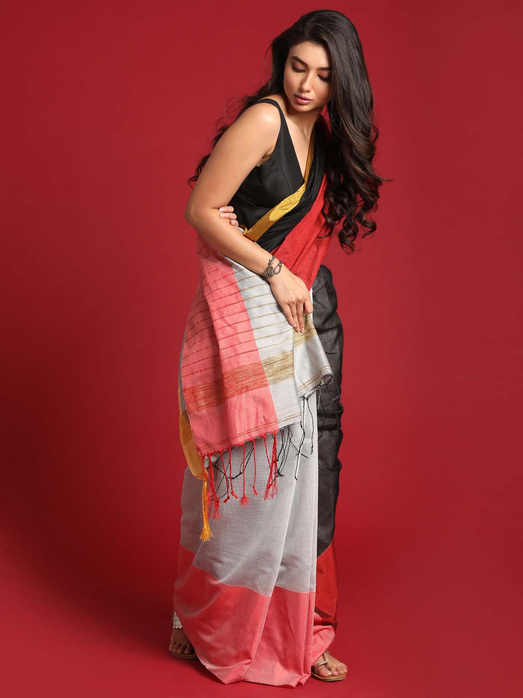 Indethnic Grey, Black and Red Solid Colour Blocked Saree - View 2