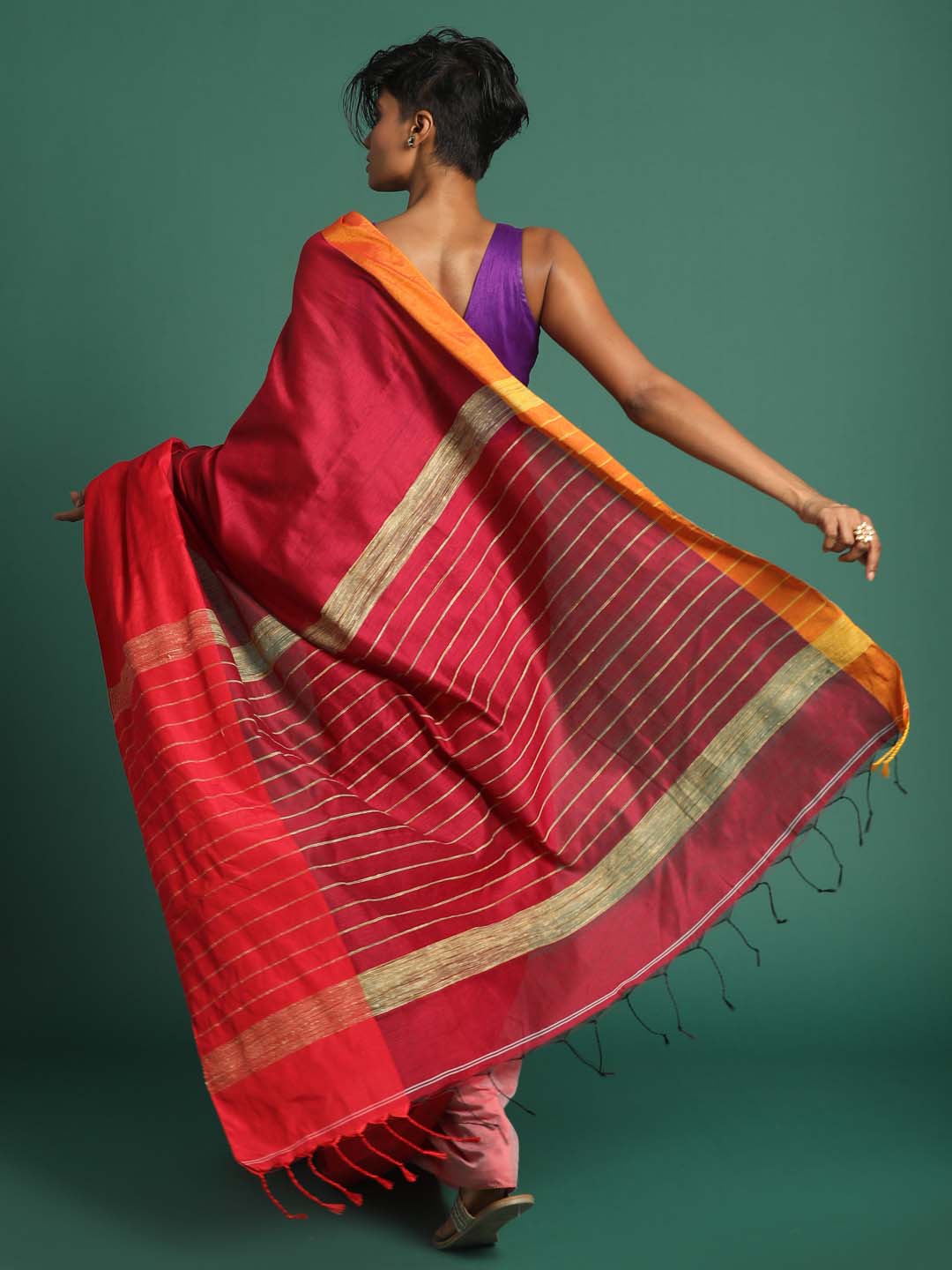 Indethnic Magenta and Grey Solid Colour Blocked Saree - View 3