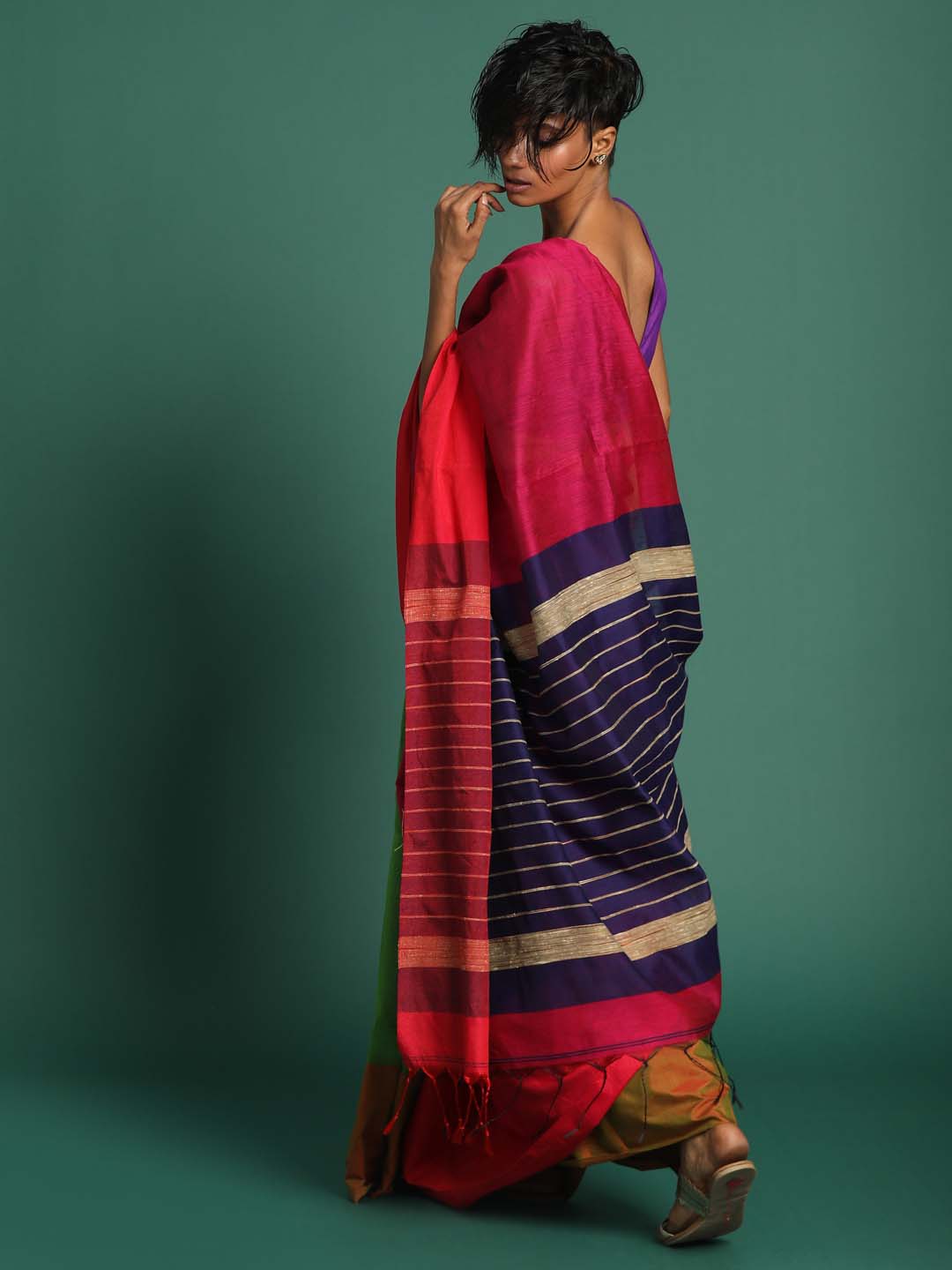 Indethnic Blue Magenta Green Solid Colour Blocked Saree - View 3
