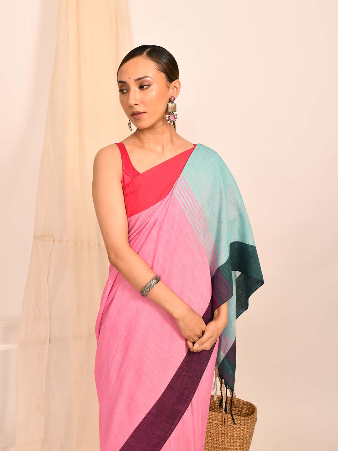 VIVID HARMONY (BENGAL HANDLOOM COTTON BLEND SAREE)