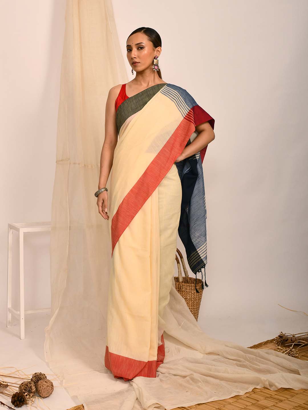 SPECTRUM CHIC (SAREE)