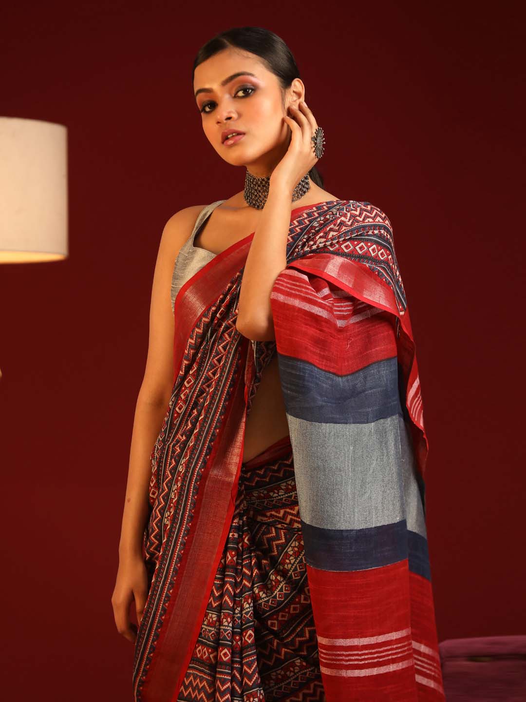 Indethnic Red Liva Printed Saree - View 1