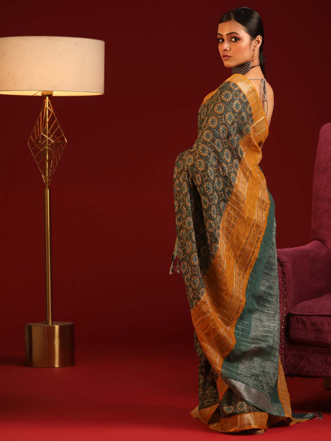 Indethnic Green Liva Printed Saree - View 3