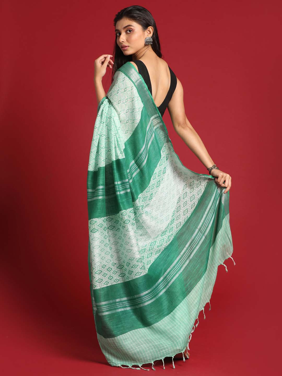 Indethnic Green Liva Printed Saree - View 3