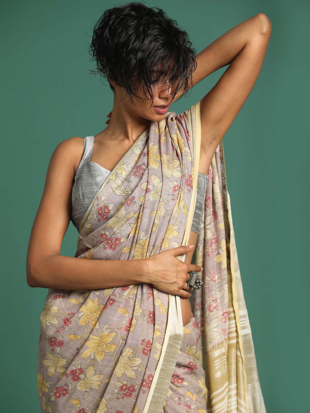 Indethnic Grey Liva Printed Saree - View 1