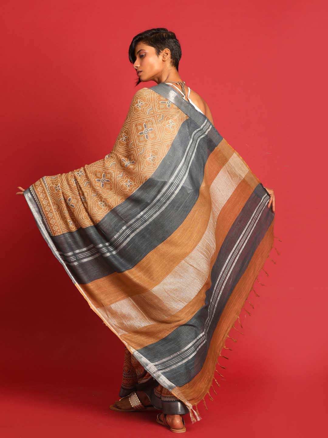 Indethnic Mustard Liva Printed Saree - View 3