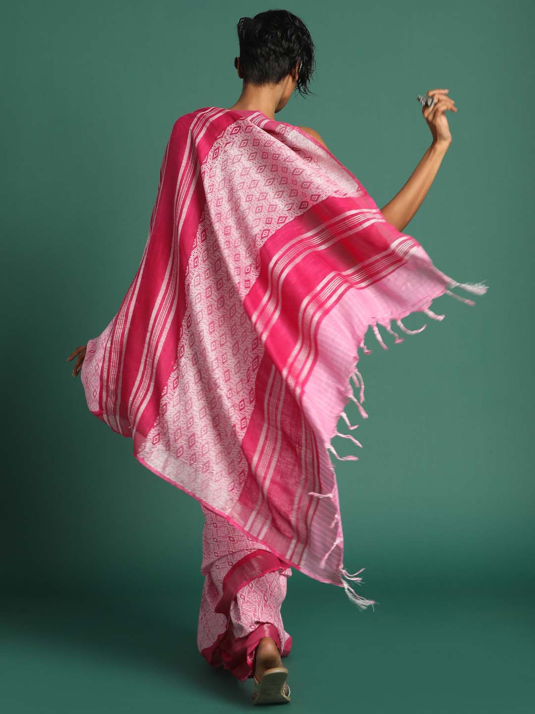 Indethnic Pink Liva Printed Saree - View 3