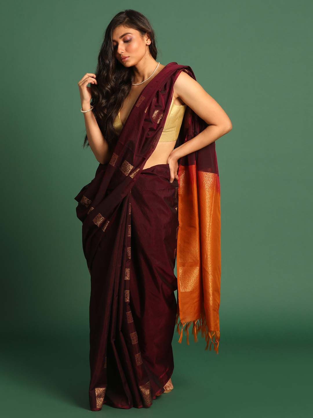 MAROON MAJESTY (SAREE)