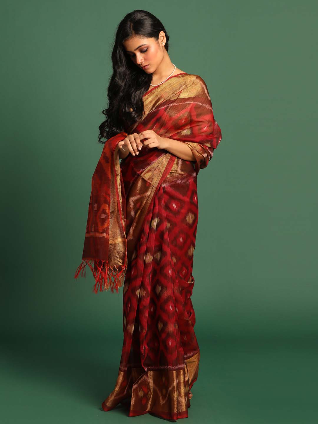 Indethnic Maroon Pochampally Ikkat Saree - View 1