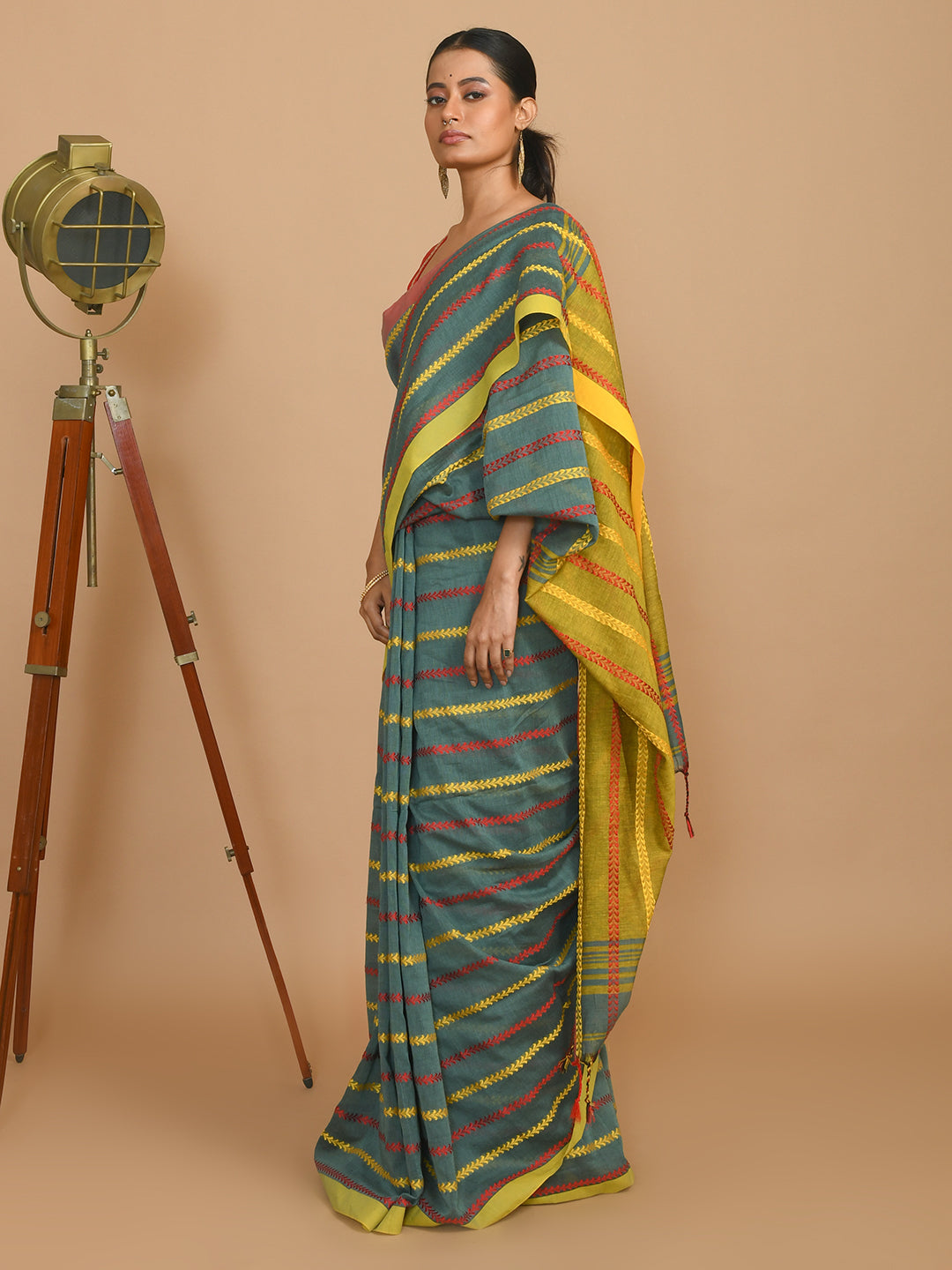 OCEAN HUES (HANDLOOM 100% PURE COTTON SAREE)