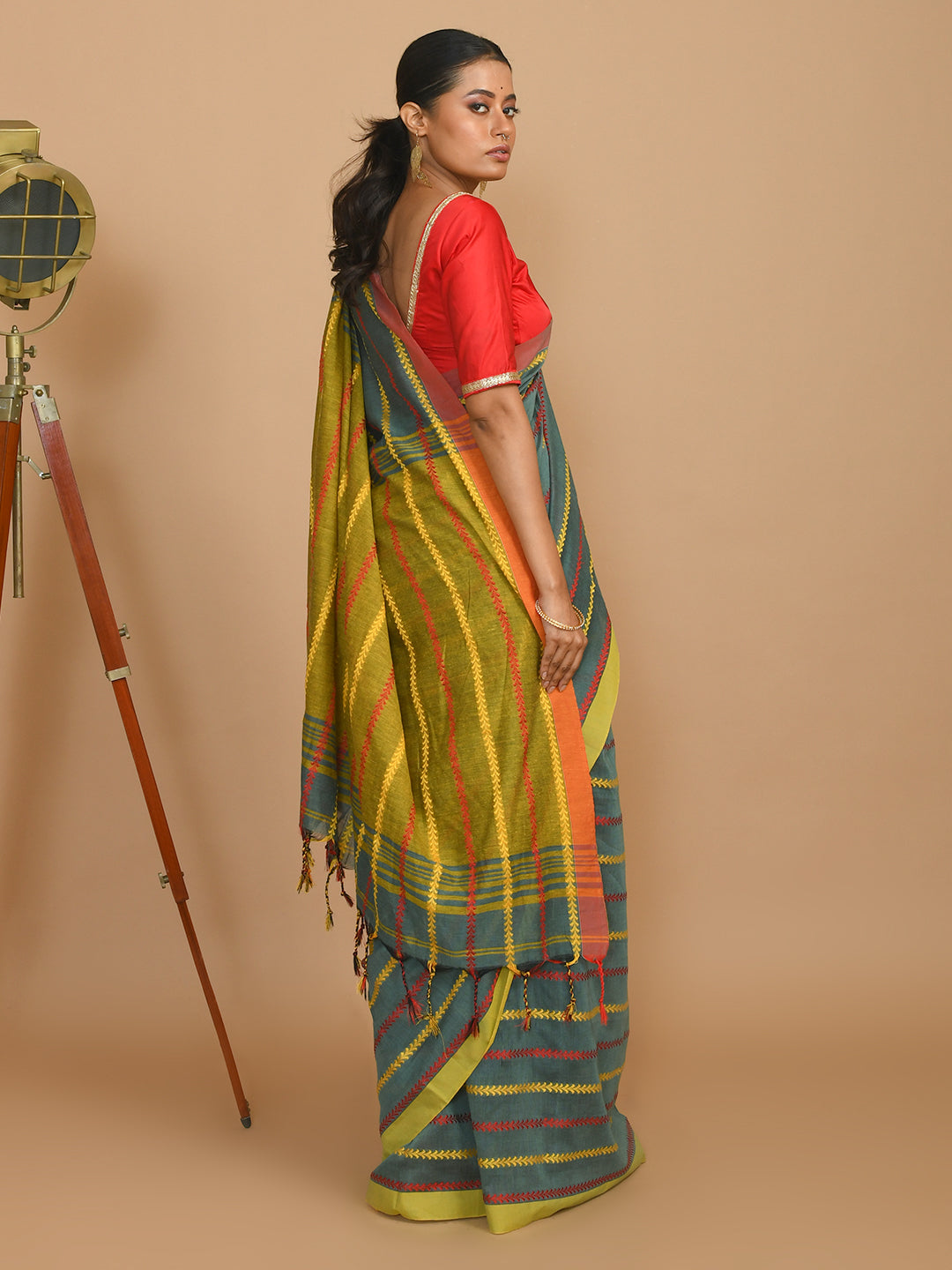 OCEAN HUES (HANDLOOM 100% PURE COTTON SAREE)