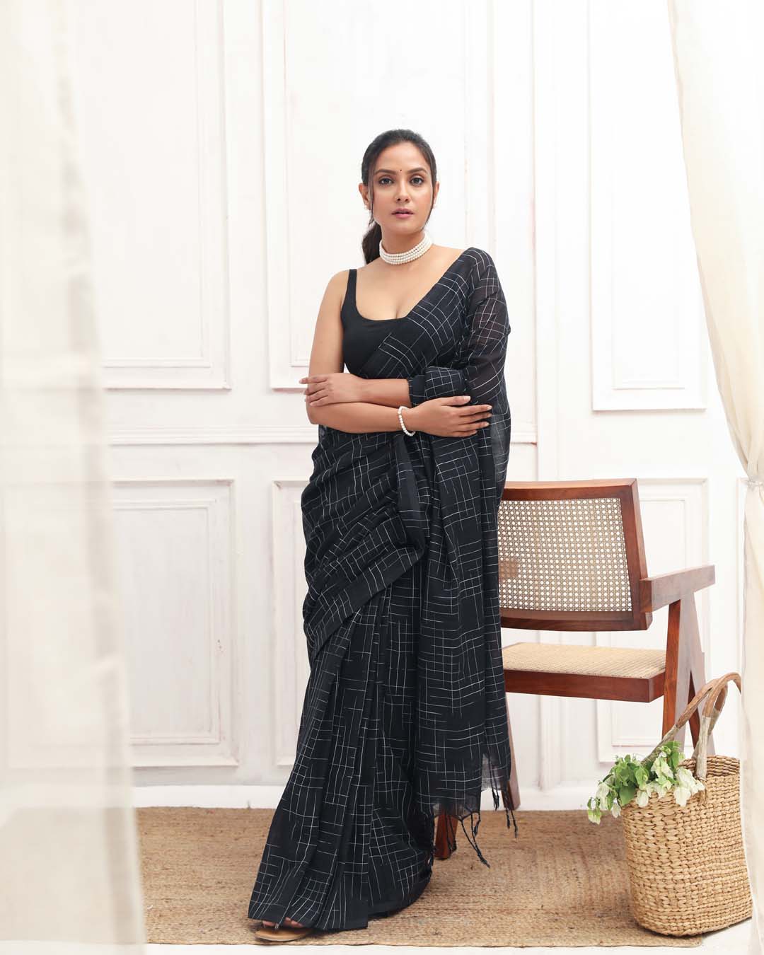 MIDNIGHT ELEGANCE (SAREE)