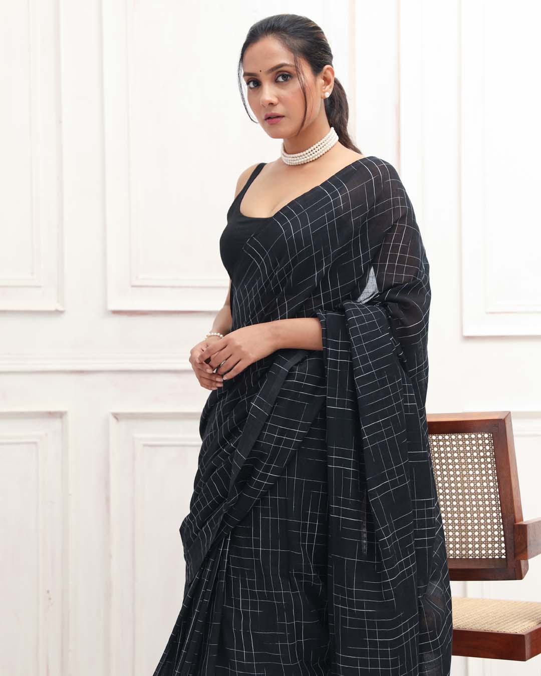 MIDNIGHT ELEGANCE (SAREE)