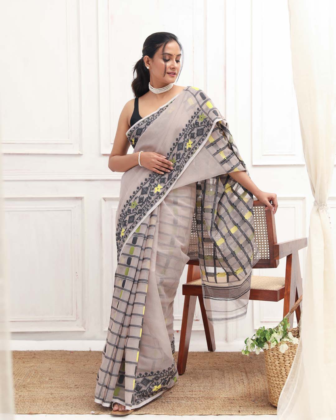 EBON ELEGANCE (SAREE)