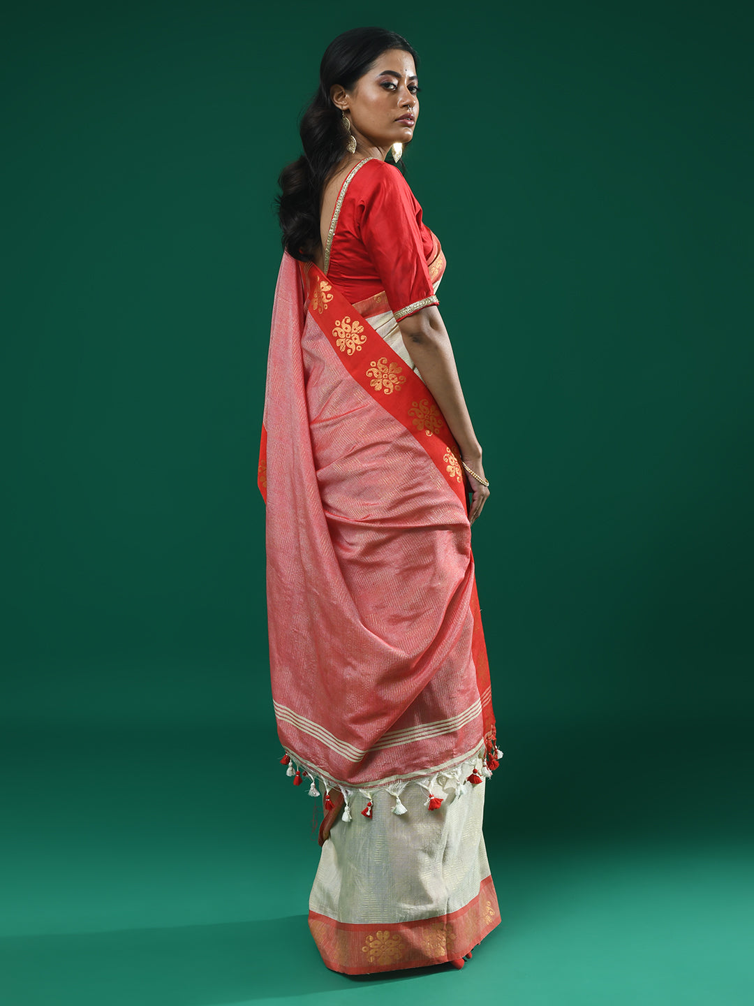 SANDSTONE ELEGANCE (SAREE)