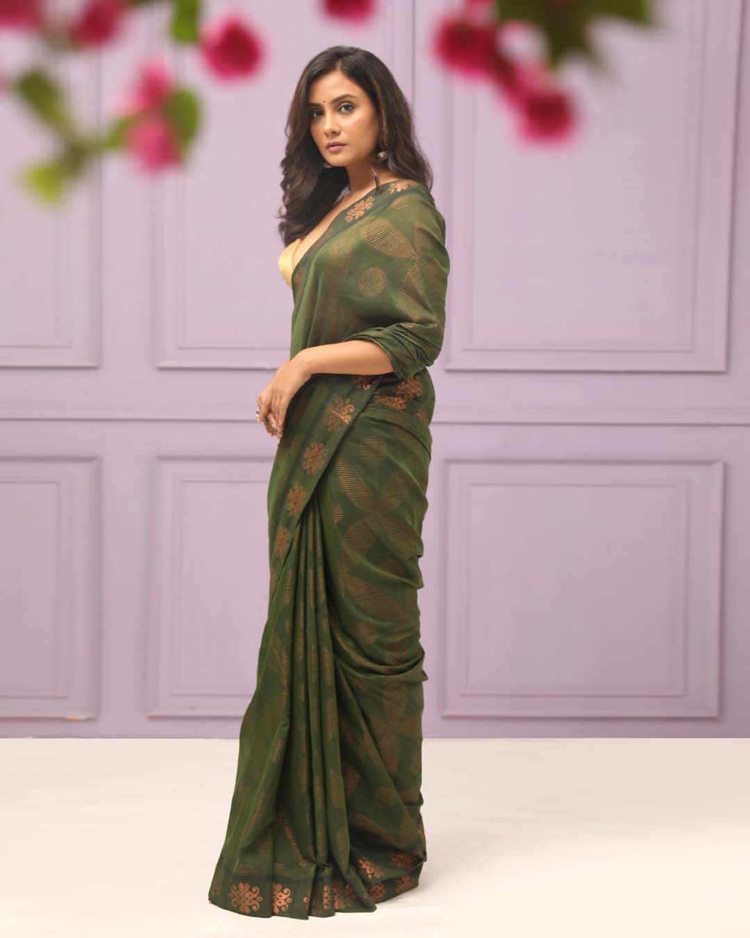 VERDANT ELEGANCE (SAREE)