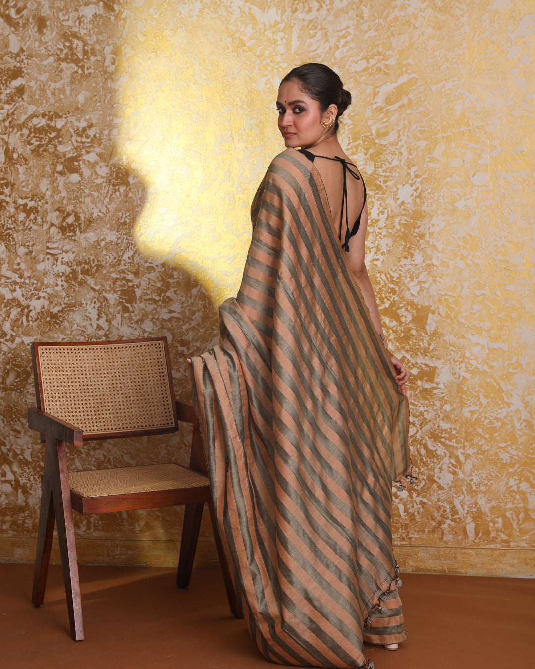 JAMDANI GREY SOLID WORK WEAR (SAREE)