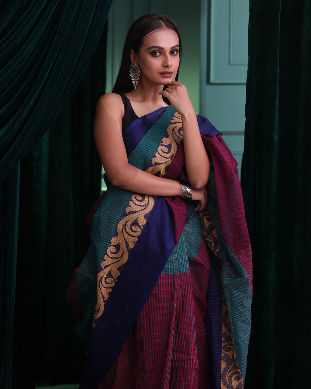 VIBRANT EASE (JAMDANI  SAREE)
