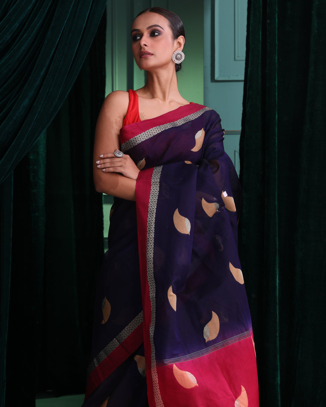 Jamdani Magenta Woven Design Festive Wear