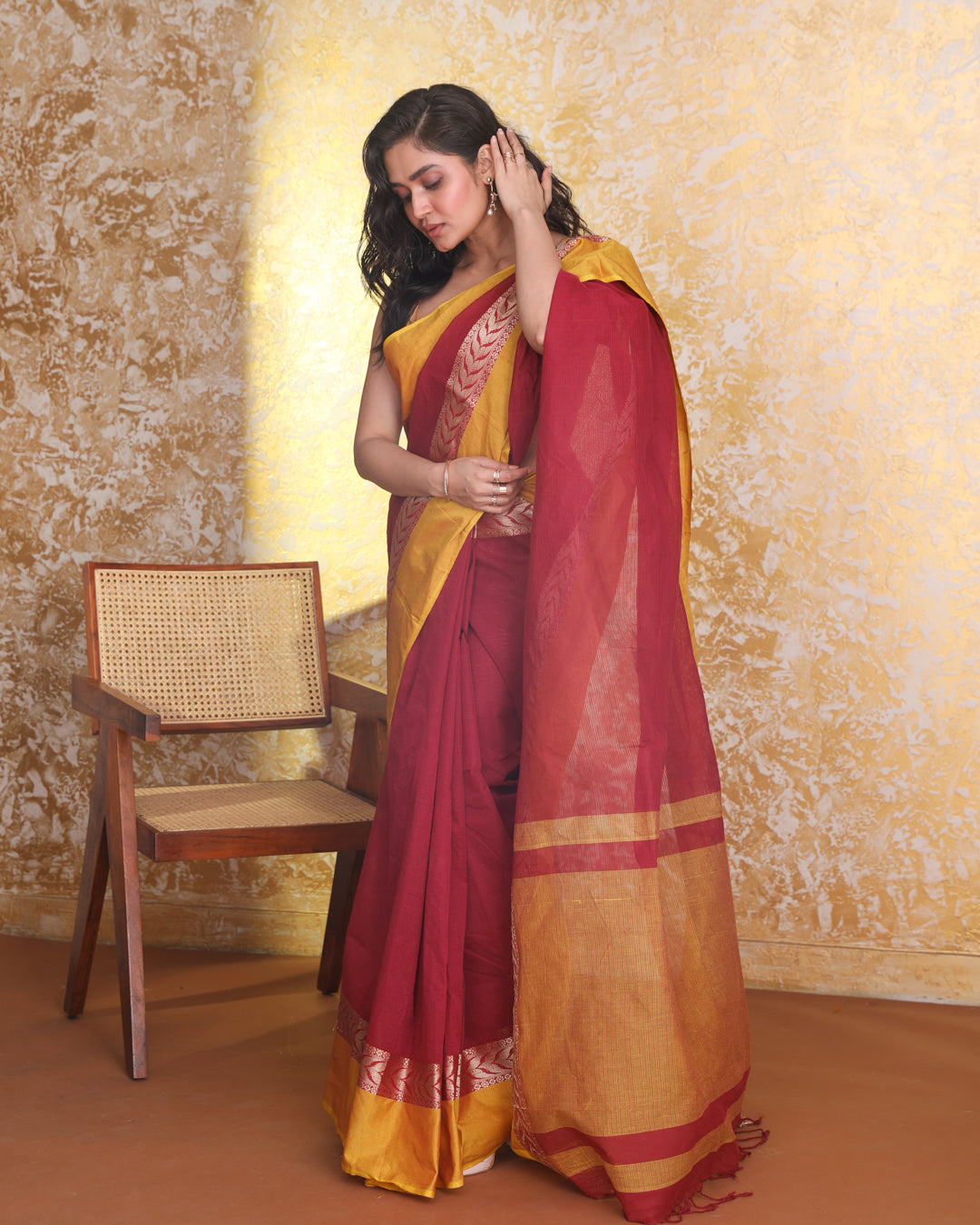 MAJESTIC CHARM (SAREE)