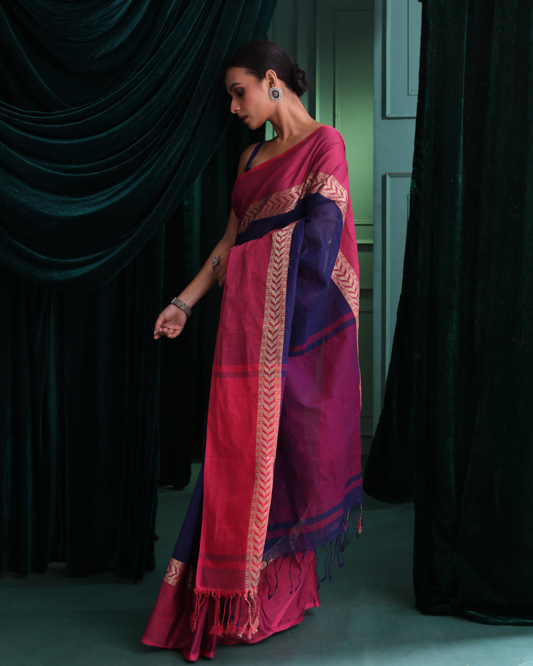 MIDNIGHT GRACE (SAREE)