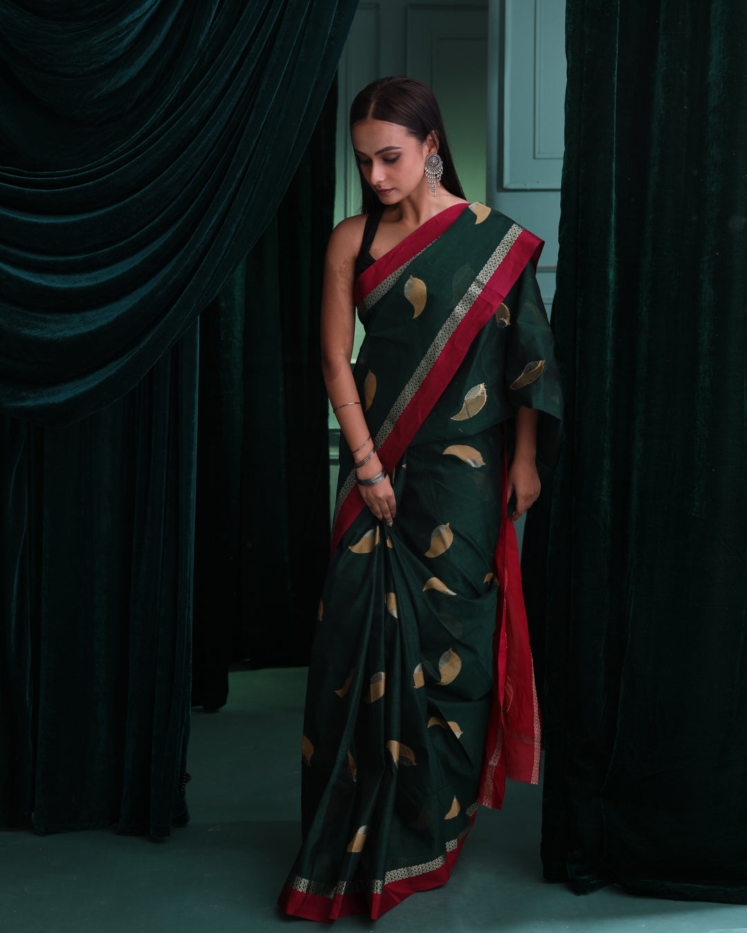 ENCHANTED VERDANCE (SAREE)