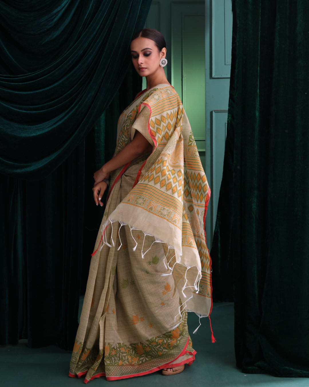 Jamdani Beige Printed  Wear  Saree