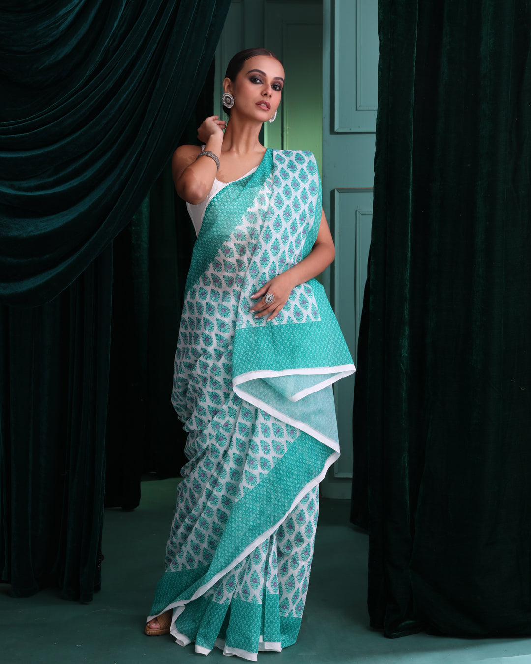 VERDANT GRACE (SAREE)