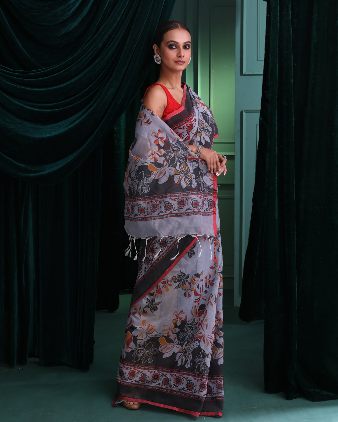 SLATE ELEGANCE (SAREE)