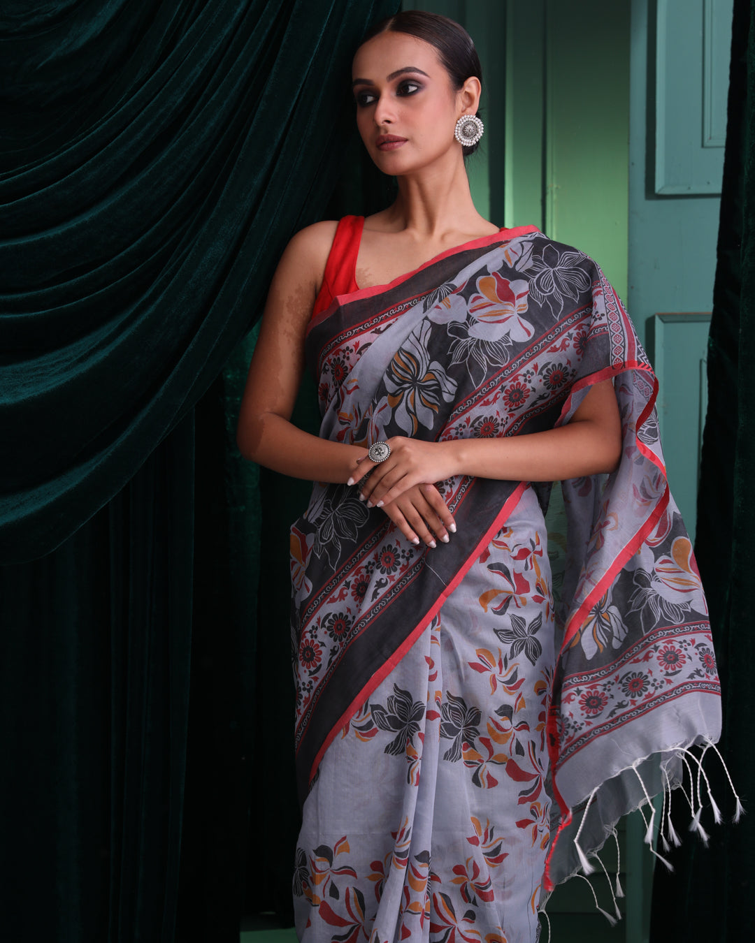 Jamdani Grey Printed  Wear  Saree