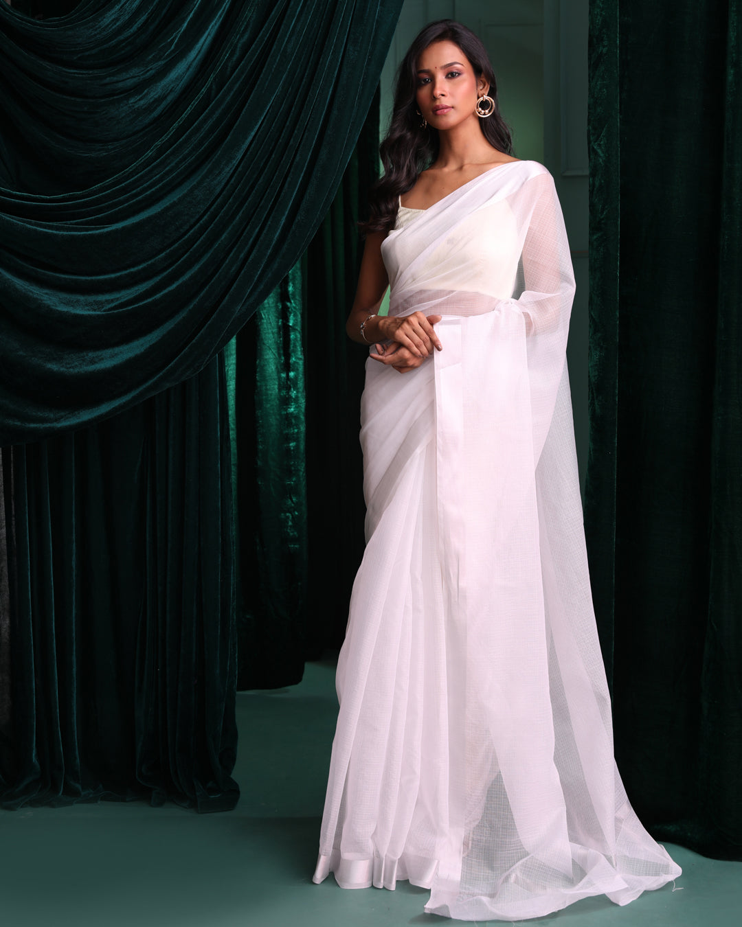 Banarasi White Solid Daily Wear  Saree