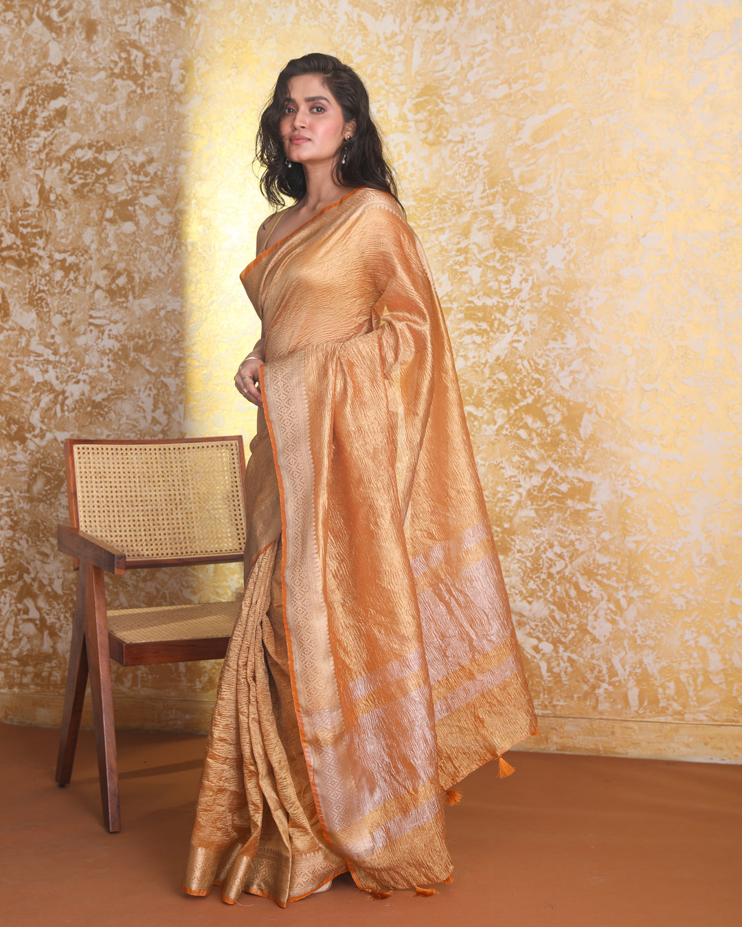 GOLDEN GLOW (SAREE)