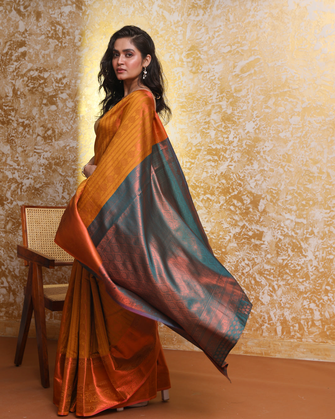 GOLDEN APSARA (SAREE)