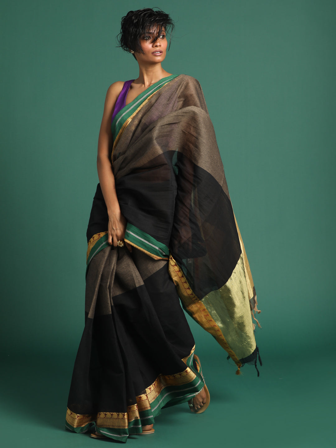 Indethnic Black Solid Saree - View 3