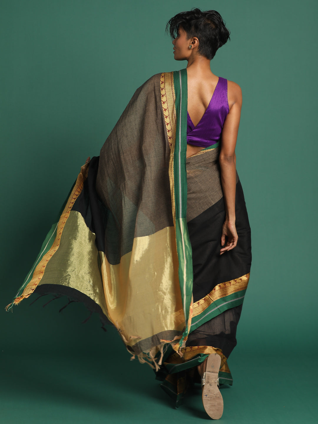 Indethnic Black Solid Saree - View 3