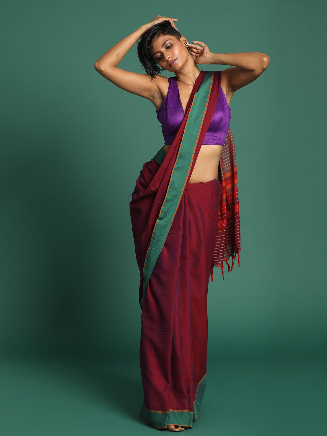 Indethnic Magenta Solid Saree - View 2