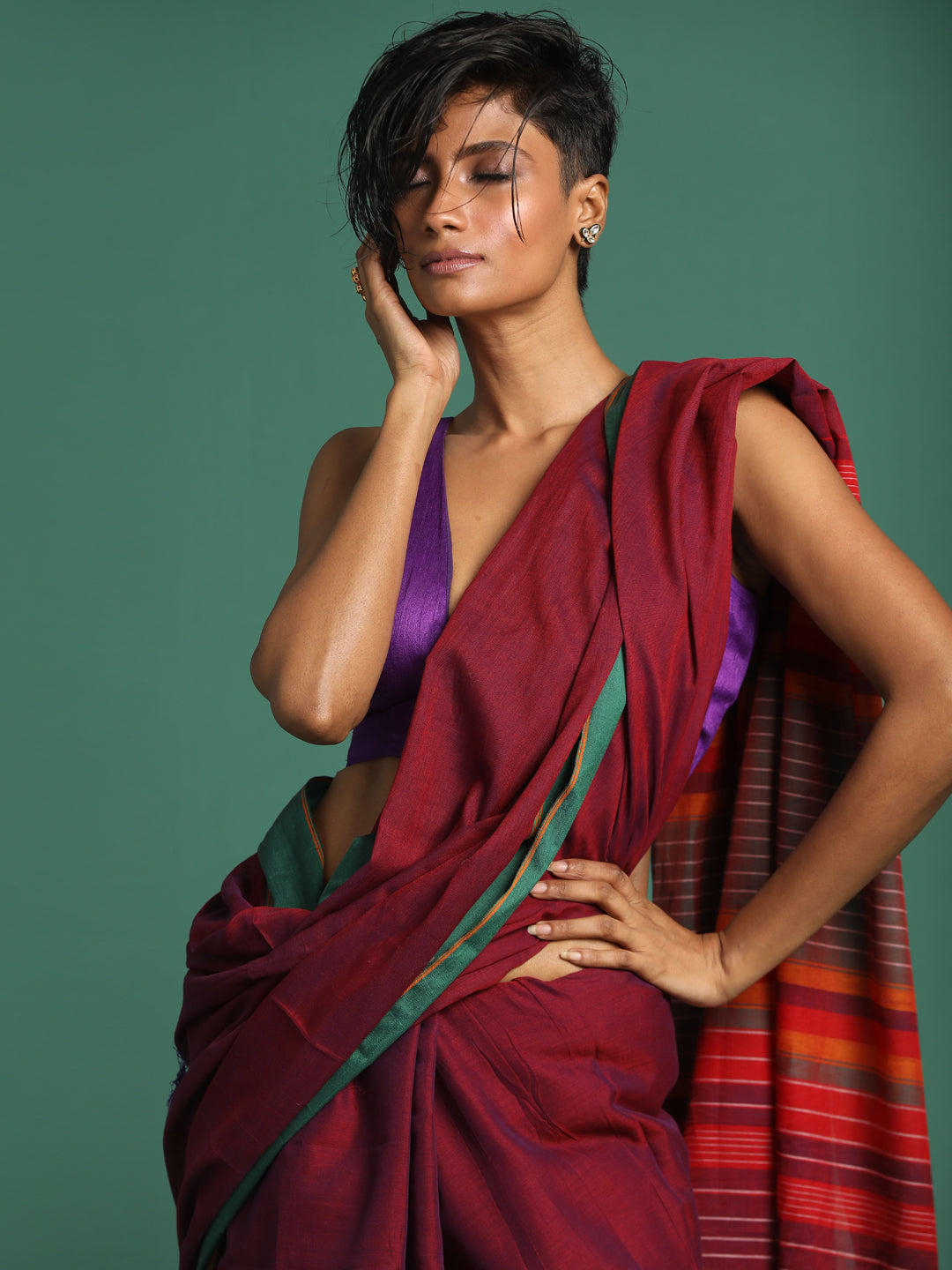 Indethnic Magenta Solid Saree - View 1