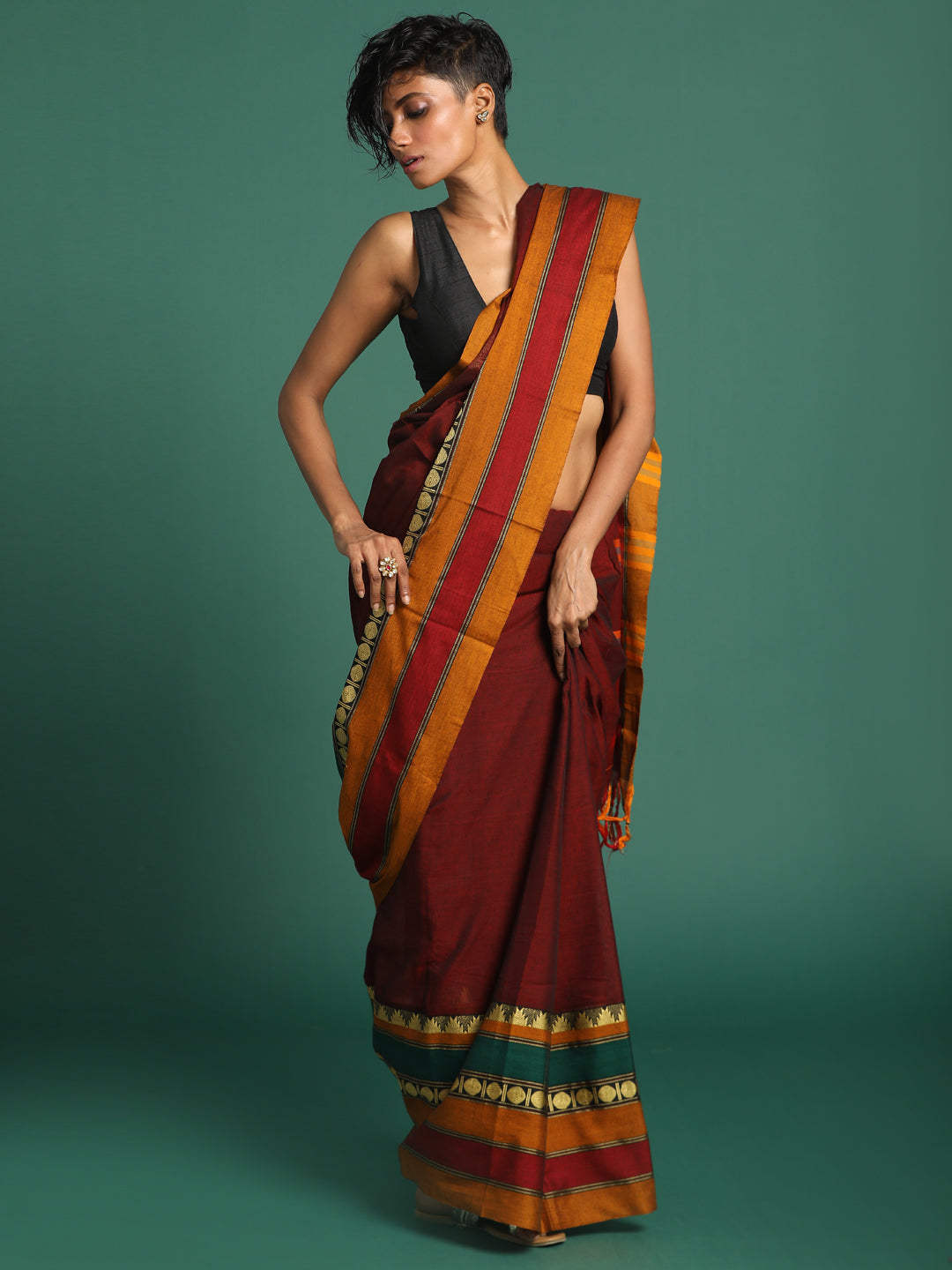 Indethnic Maroon Solid Saree - View 3