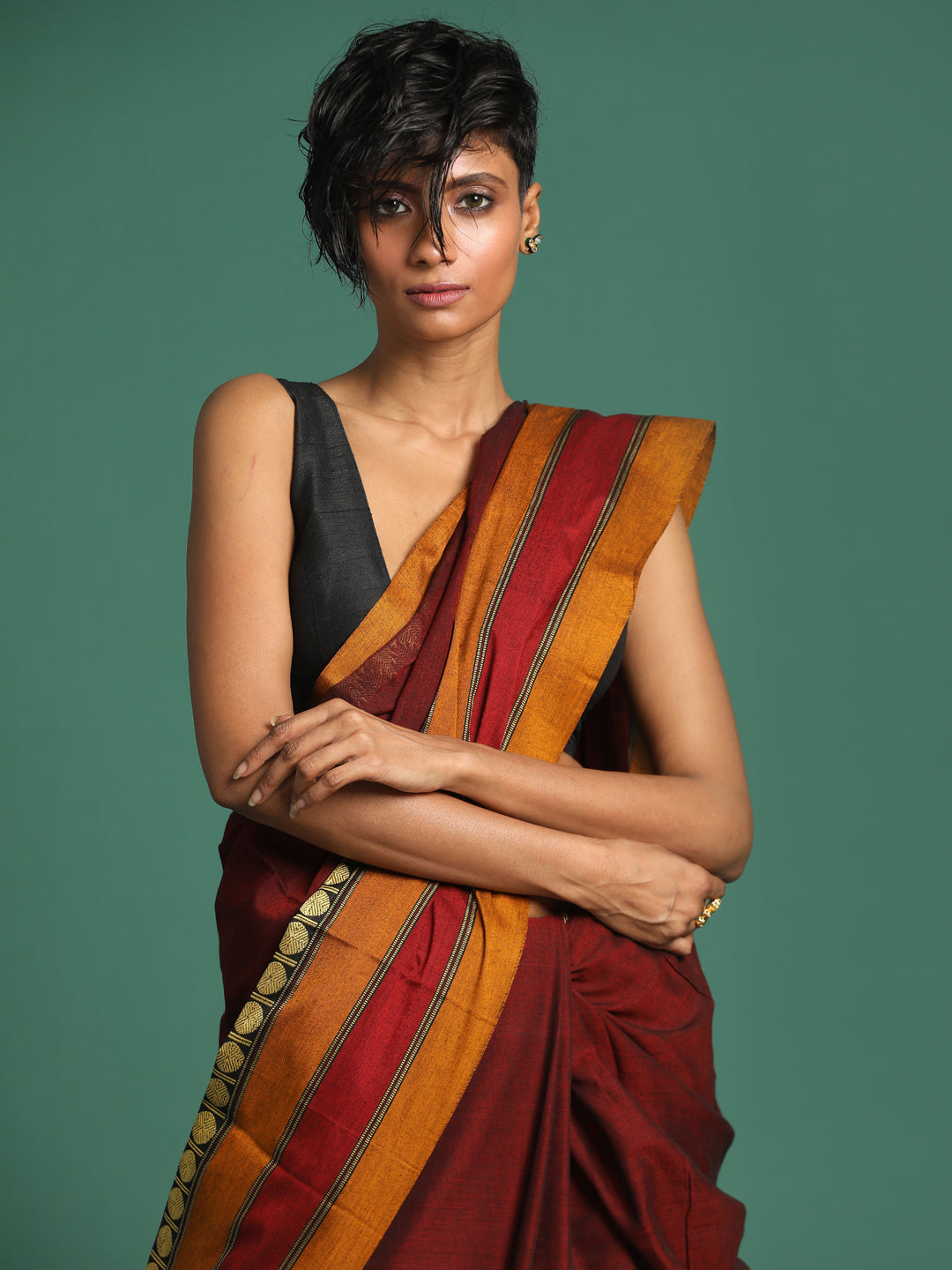 Indethnic Maroon Solid Saree - View 1