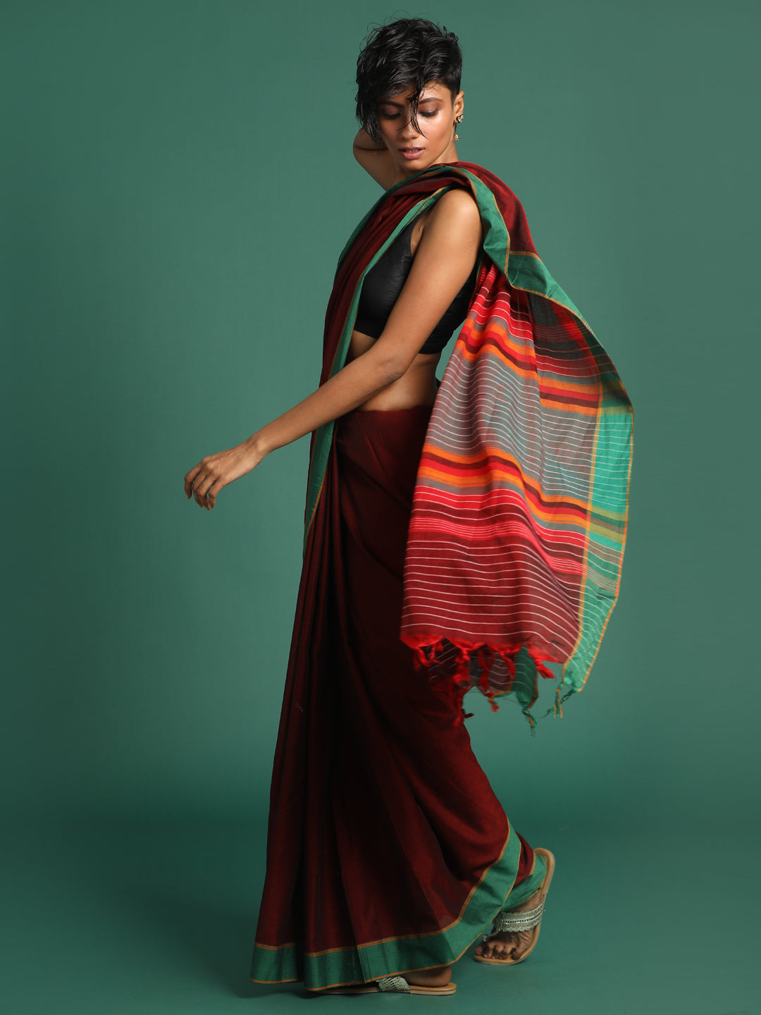 Indethnic Maroon Solid Saree - View 3